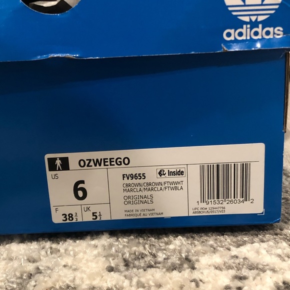 Adidas Ozweego - Picture 3 of 5